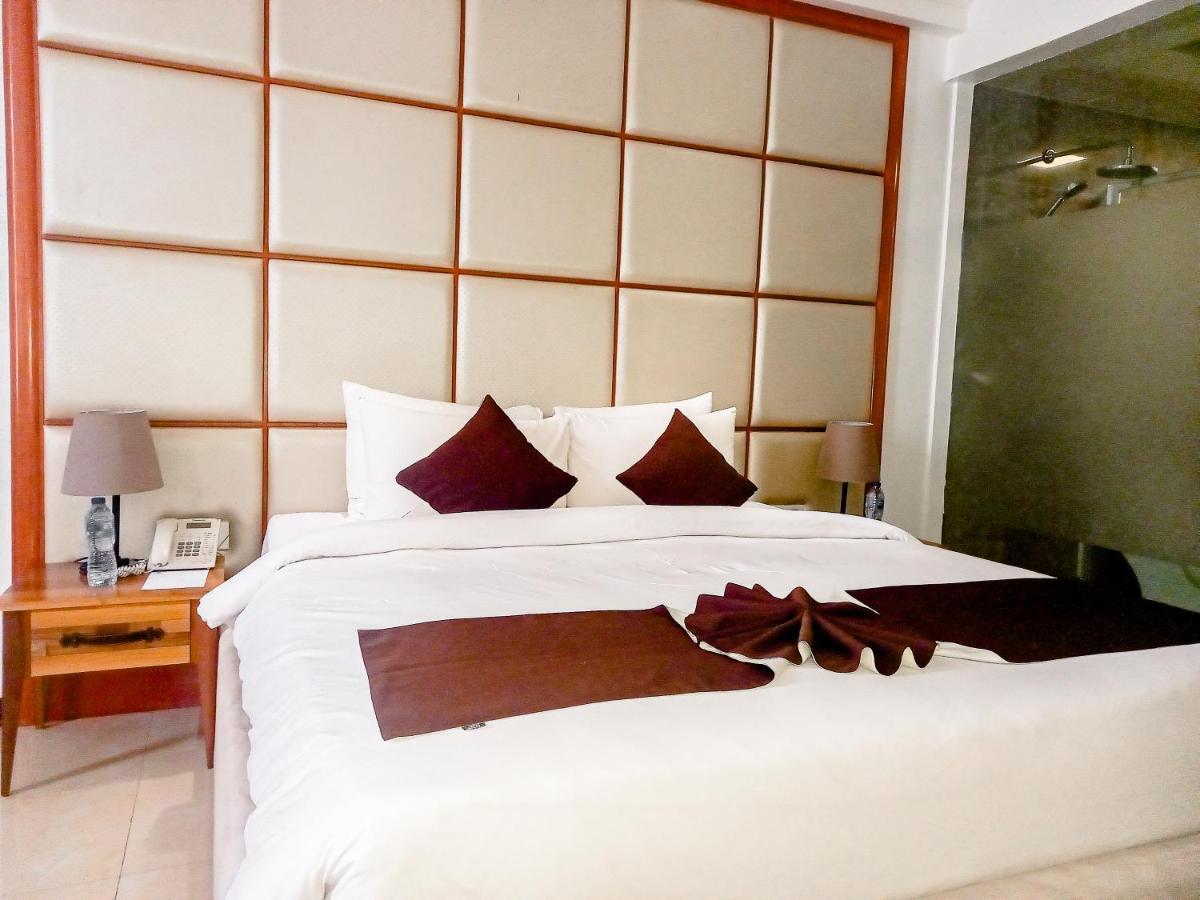 Summerset Continental Hotel By Usuma Mobushipe Bagian luar foto
