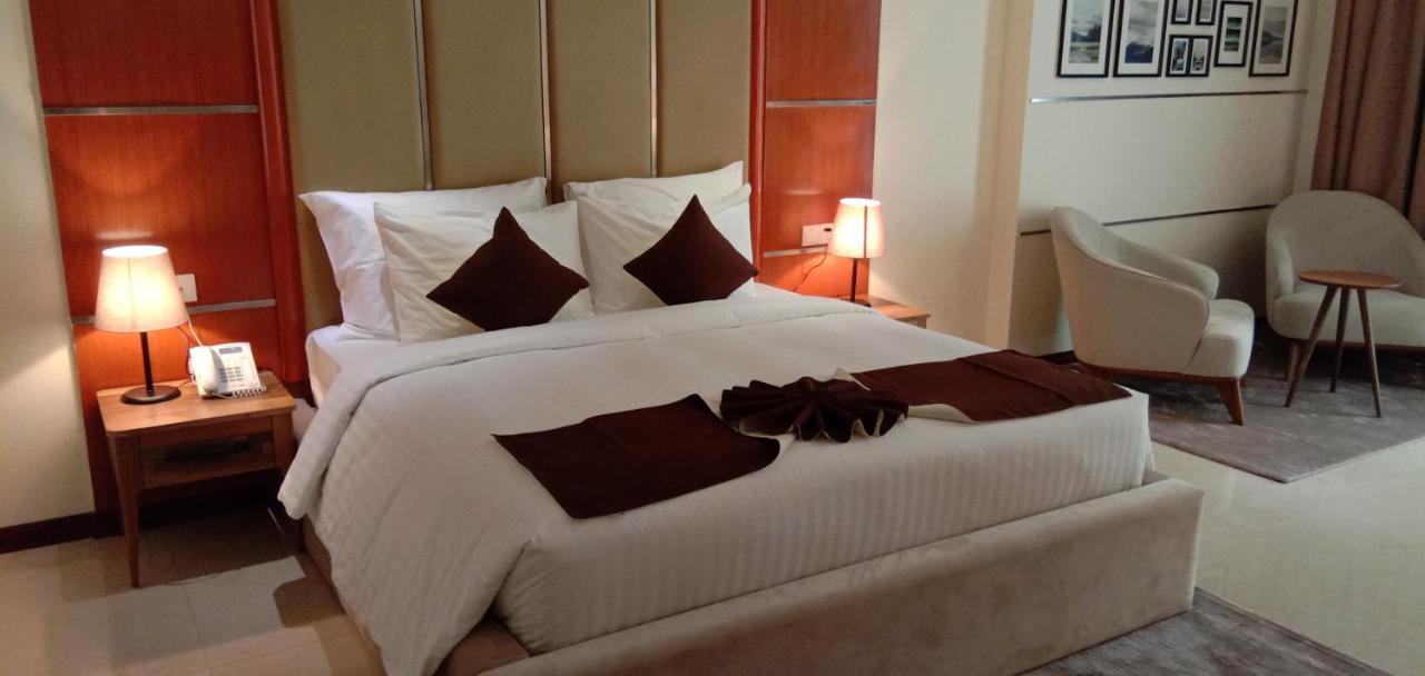 Summerset Continental Hotel By Usuma Mobushipe Bagian luar foto
